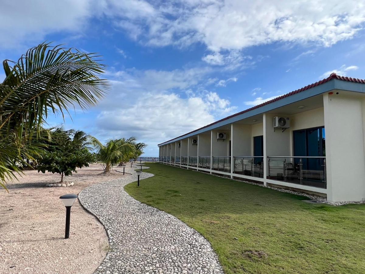 W Golf Resort Oslob Esterno foto