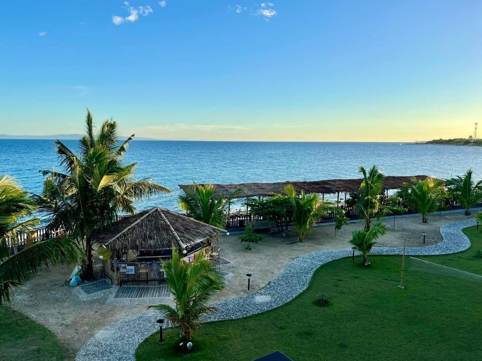 W Golf Resort Oslob Esterno foto