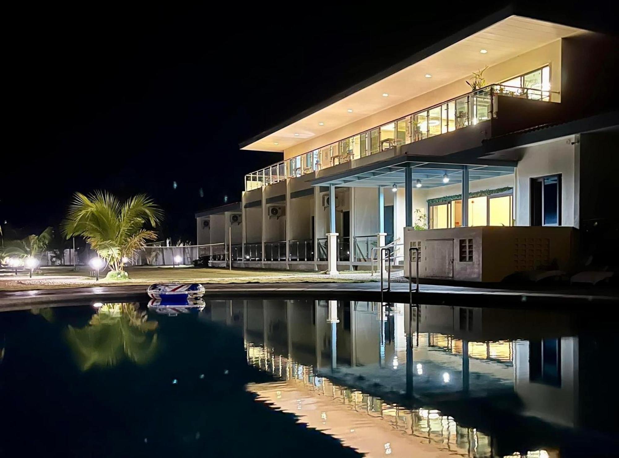 W Golf Resort Oslob Esterno foto