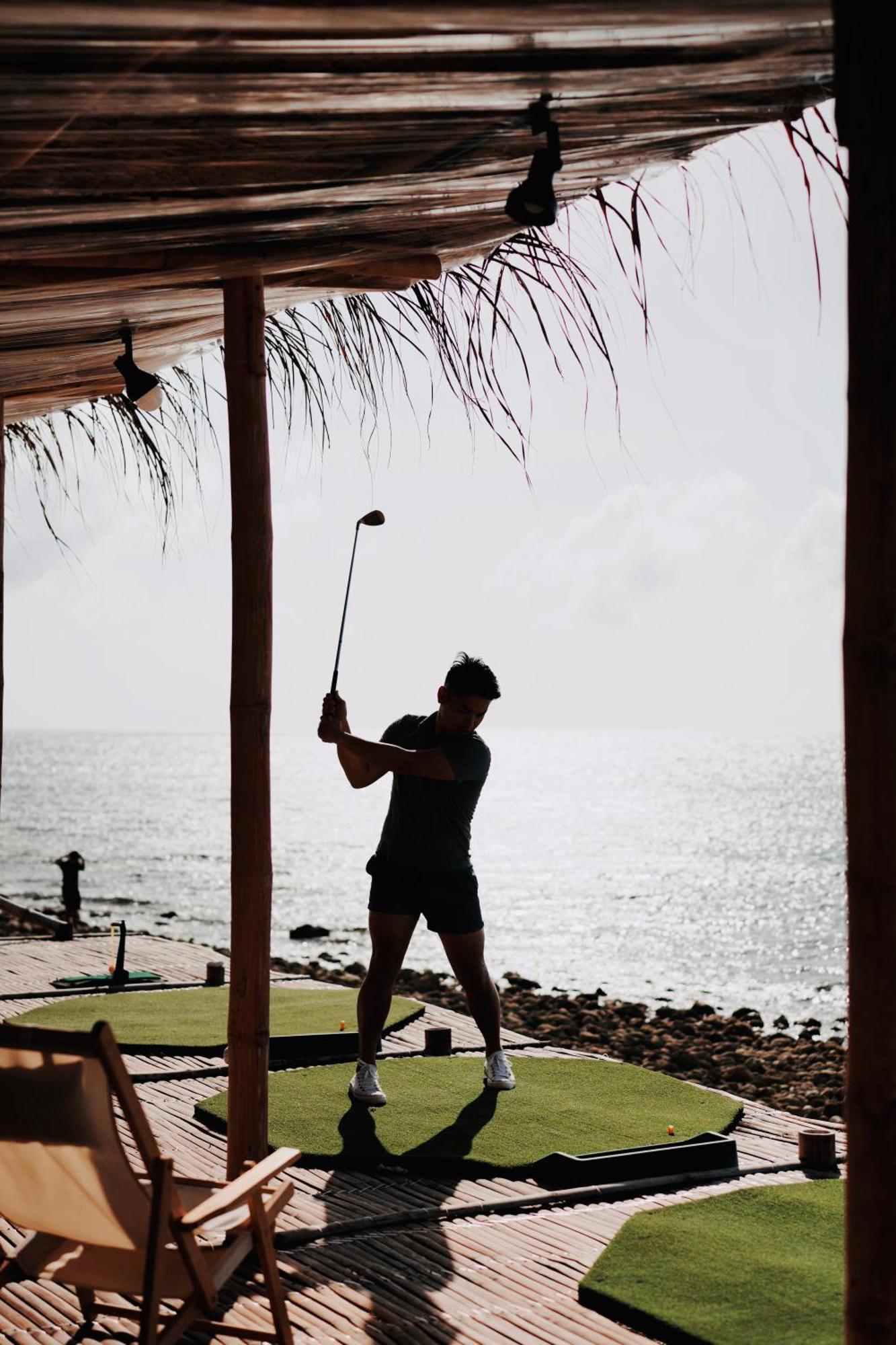 W Golf Resort Oslob Esterno foto