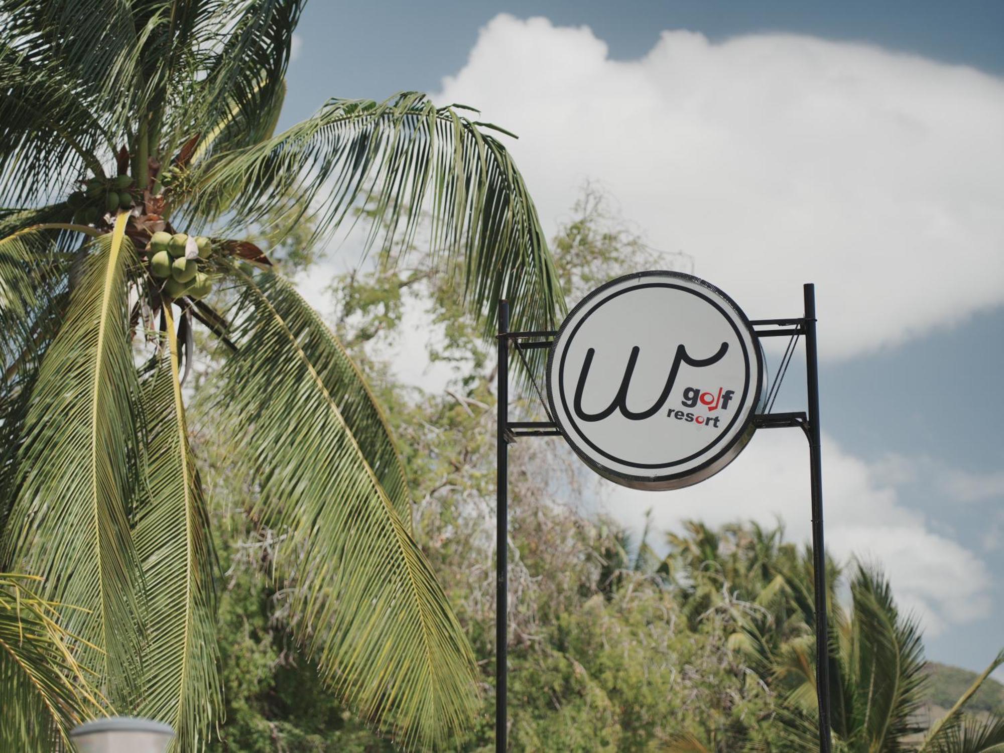 W Golf Resort Oslob Esterno foto