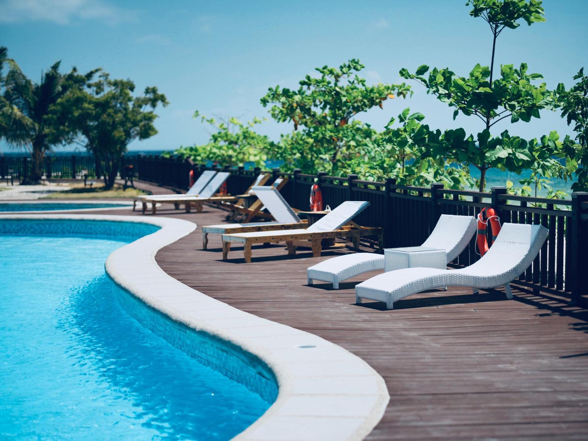 W Golf Resort Oslob Esterno foto